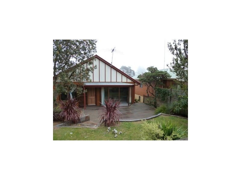 19 GORDON AVE, Blackheath NSW 2785