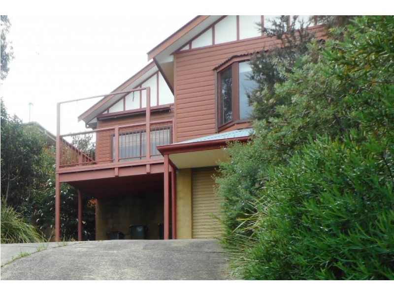 19 GORDON AVE, Blackheath NSW 2785