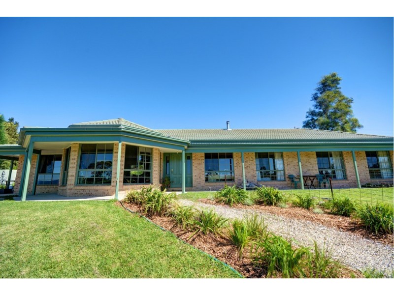 831 Jenolan Caves Road, Hampton NSW 2790