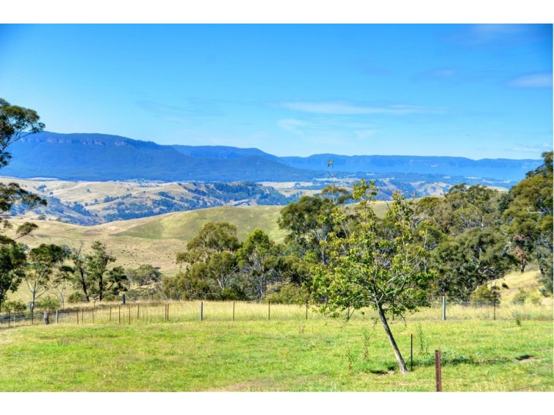 831 Jenolan Caves Road, Hampton NSW 2790