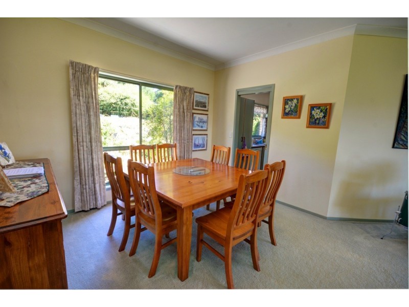 831 Jenolan Caves Road, Hampton NSW 2790