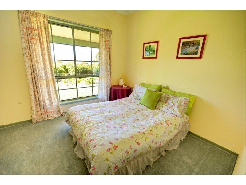 831 Jenolan Caves Road, Hampton NSW 2790