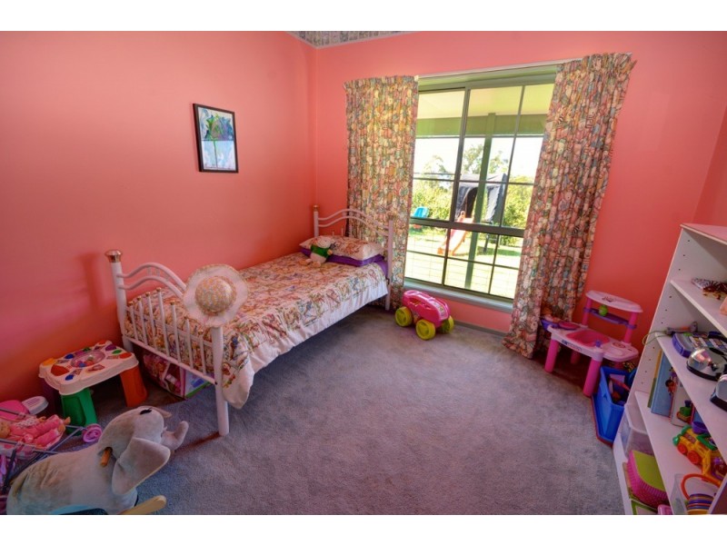 831 Jenolan Caves Road, Hampton NSW 2790