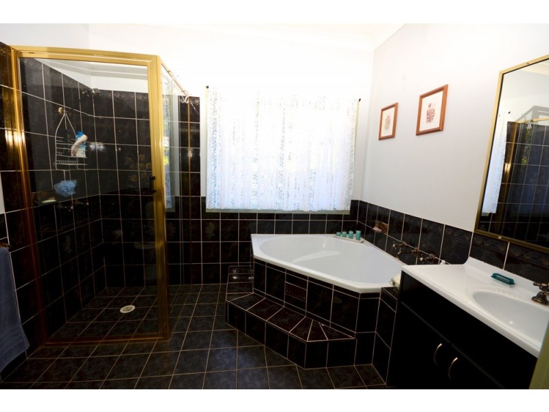 831 Jenolan Caves Road, Hampton NSW 2790