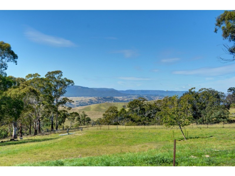 831 Jenolan Caves Road, Hampton NSW 2790