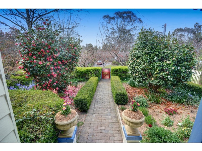 8 Wombat Street, Blackheath NSW 2785