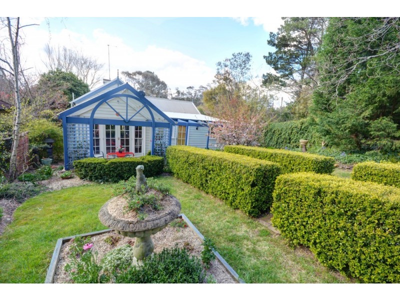 8 Wombat Street, Blackheath NSW 2785