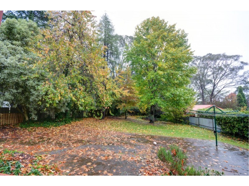 11 FOREST PARK RD, Blackheath NSW 2785