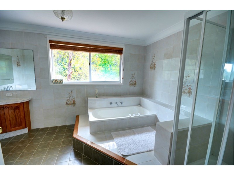 11 FOREST PARK RD, Blackheath NSW 2785