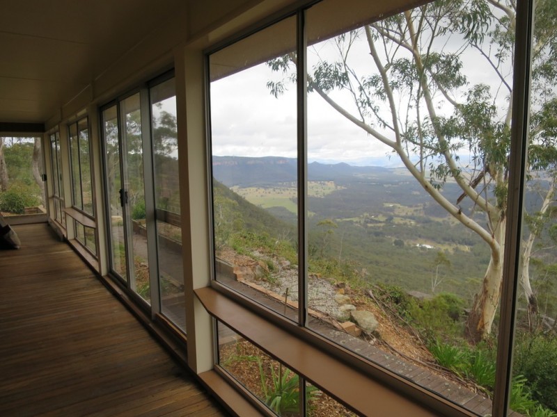 24 BEAUFORT AVE, Mount Victoria NSW 2786