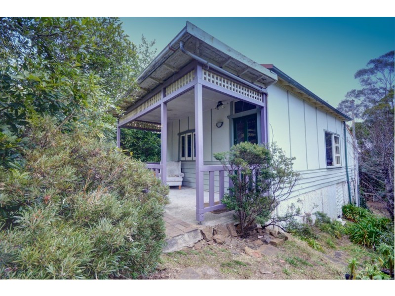 30 Eveleigh Avenue, Blackheath NSW 2785