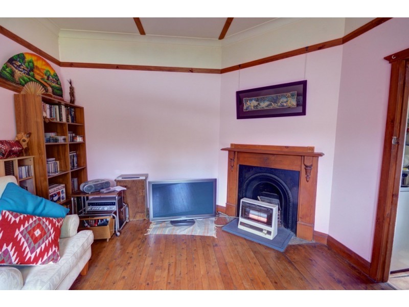 30 Eveleigh Avenue, Blackheath NSW 2785