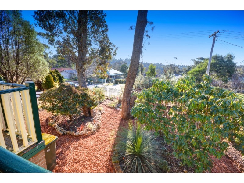 11 Hillier Avenue, Blackheath NSW 2785