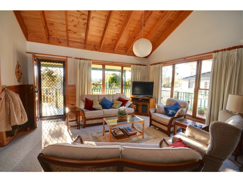 11 Hillier Avenue, Blackheath NSW 2785