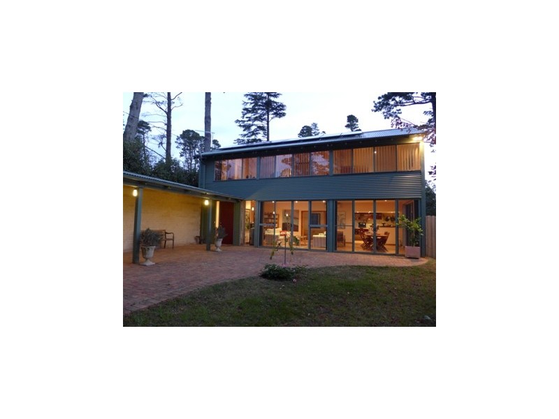 93 Clarence Rd, Blackheath NSW 2785