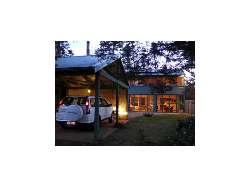 93 Clarence Rd, Blackheath NSW 2785