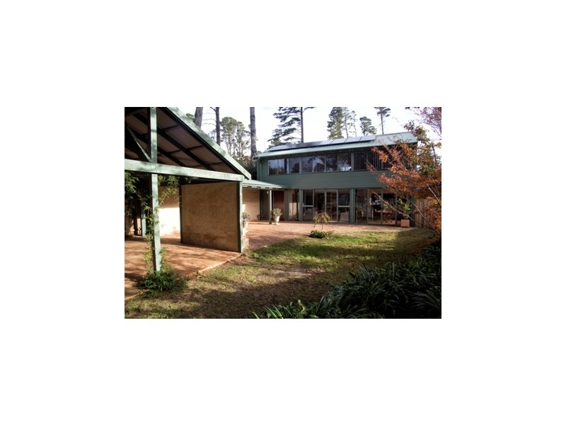 93 Clarence Rd, Blackheath NSW 2785
