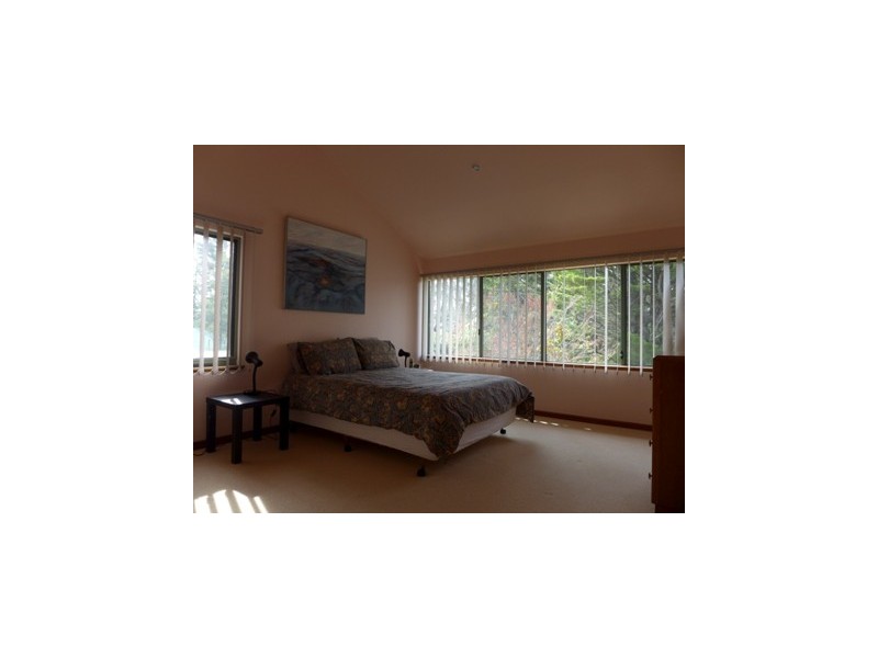 93 Clarence Rd, Blackheath NSW 2785