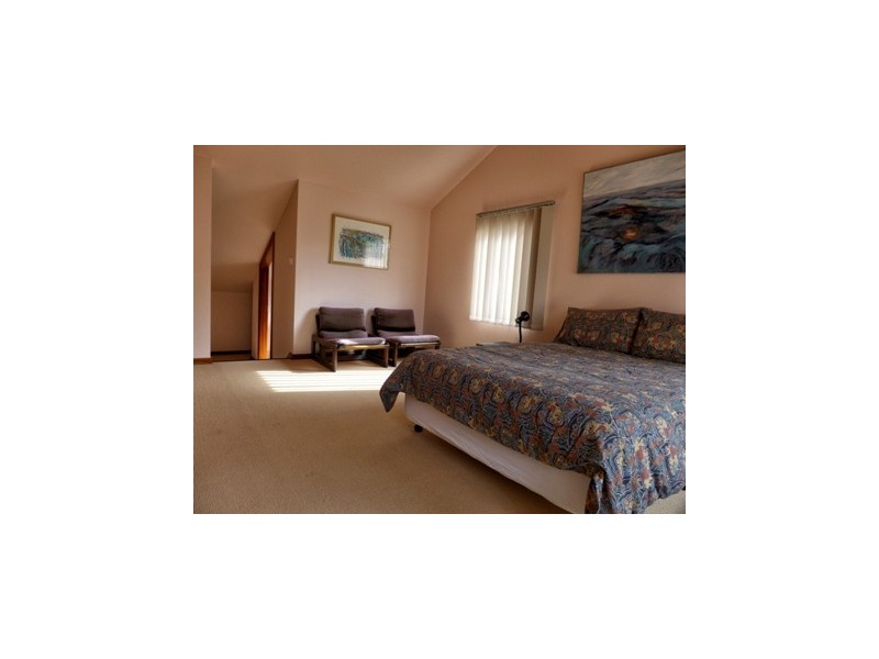93 Clarence Rd, Blackheath NSW 2785