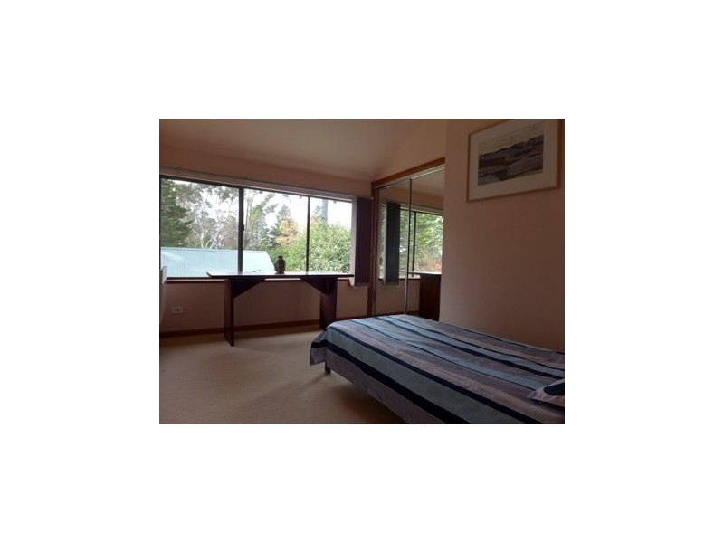 93 Clarence Rd, Blackheath NSW 2785