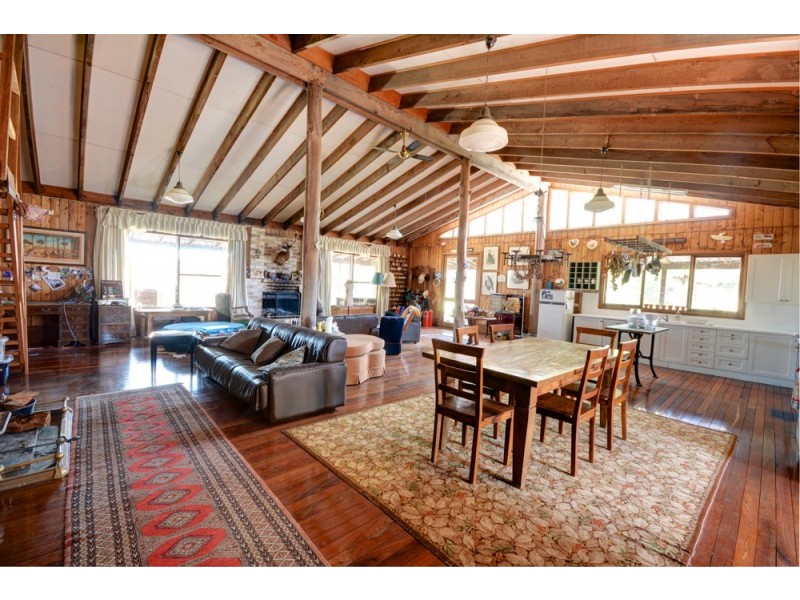 102 Blackmans Creek Road, Hartley NSW 2790