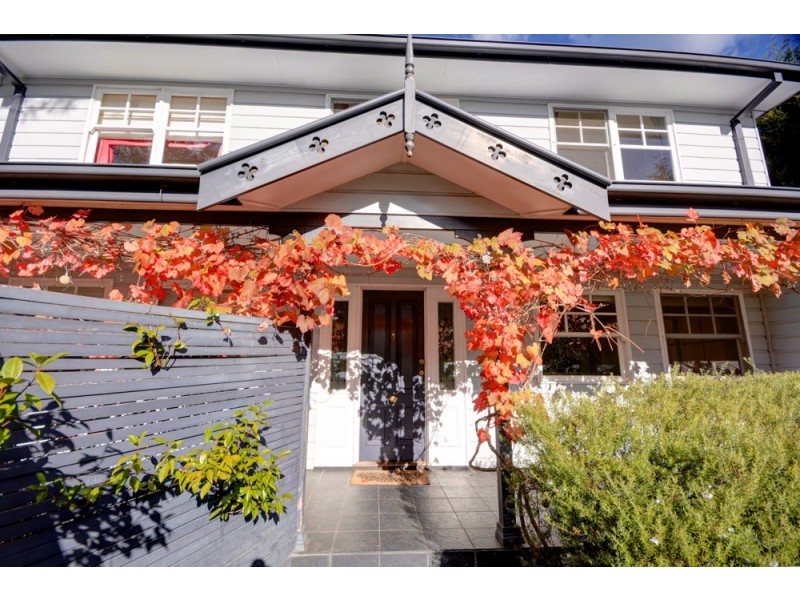 1 Hillier Avenue, Blackheath NSW 2785