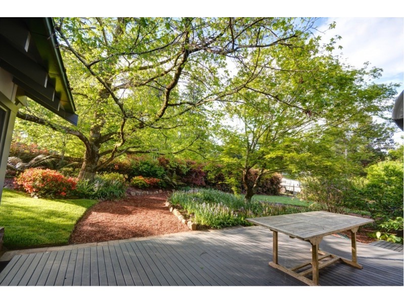 18 Barratt Street, Blackheath NSW 2785