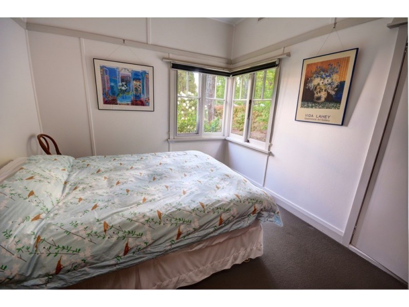 18 Barratt Street, Blackheath NSW 2785