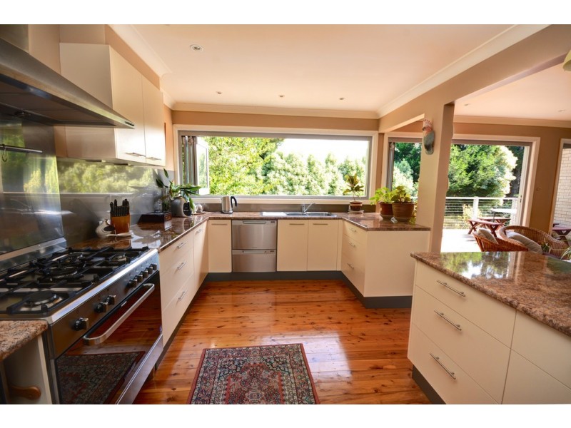 220 Govetts Leap Road, Blackheath NSW 2785