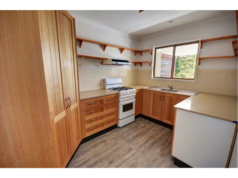 12 St Elmo Avenue, Blackheath NSW 2785