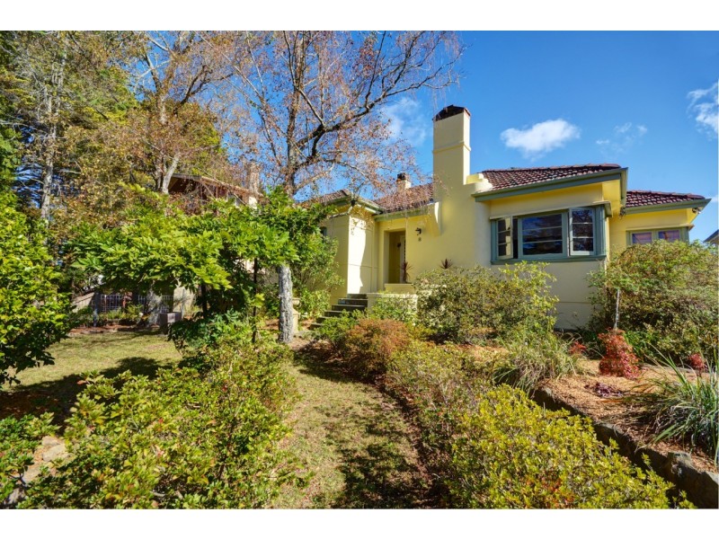 8 Shillington Street, Blackheath NSW 2785