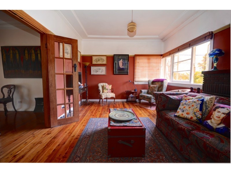 8 Shillington Street, Blackheath NSW 2785