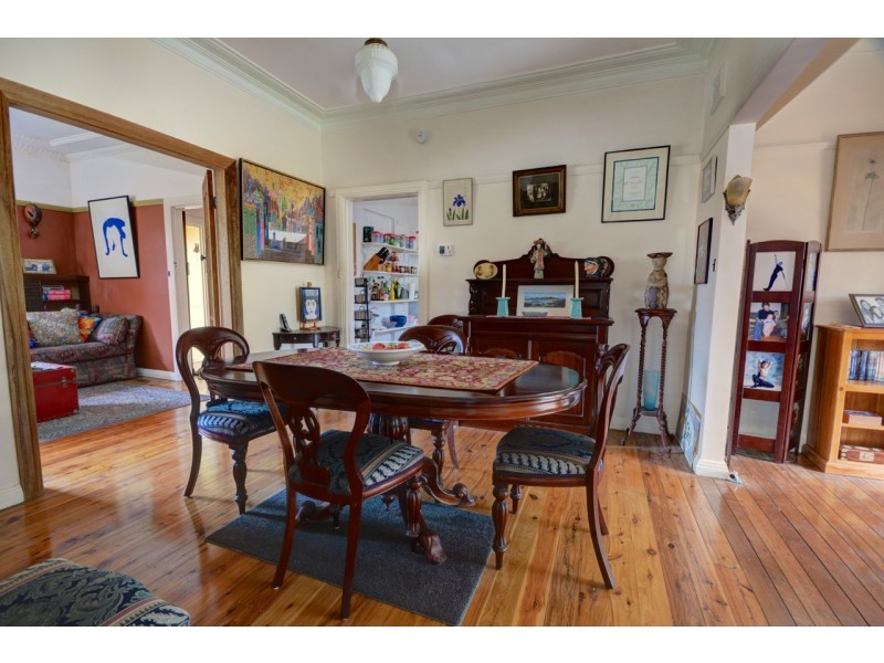 8 Shillington Street, Blackheath NSW 2785