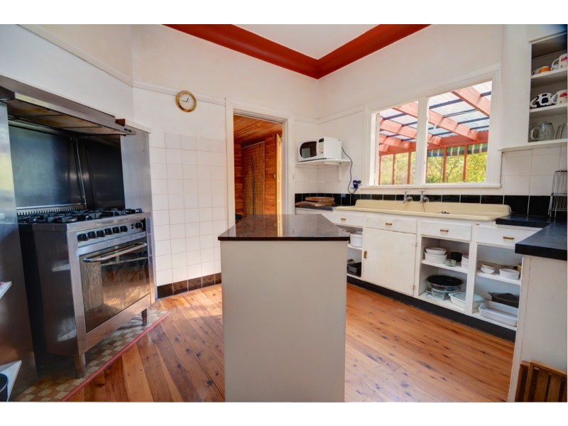 8 Shillington Street, Blackheath NSW 2785