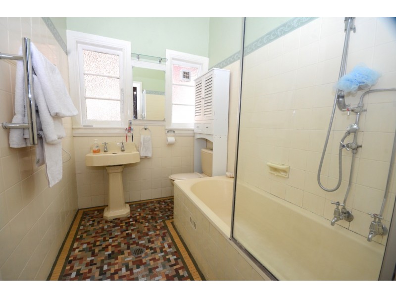 8 Shillington Street, Blackheath NSW 2785