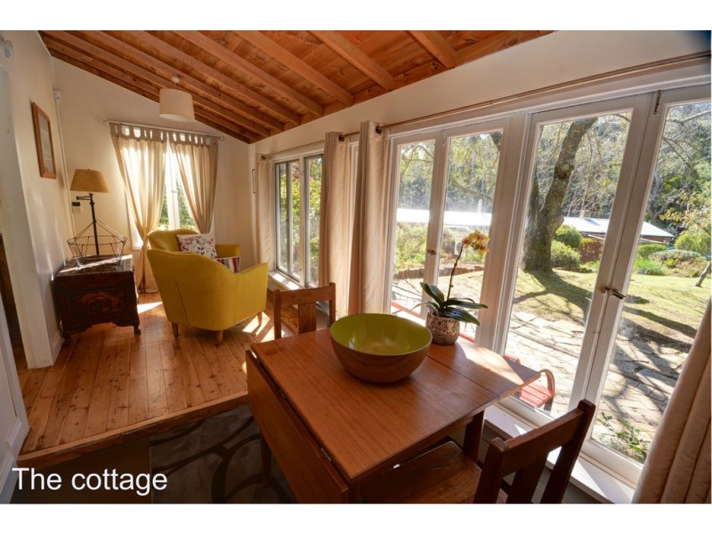 11 Pulpit Hill Road, Katoomba NSW 2780