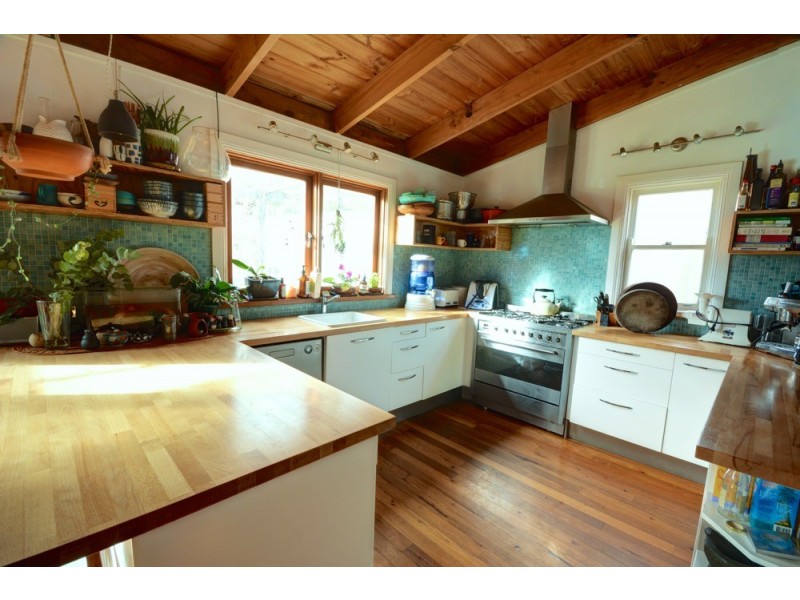 27 Lookout Street, Blackheath NSW 2785