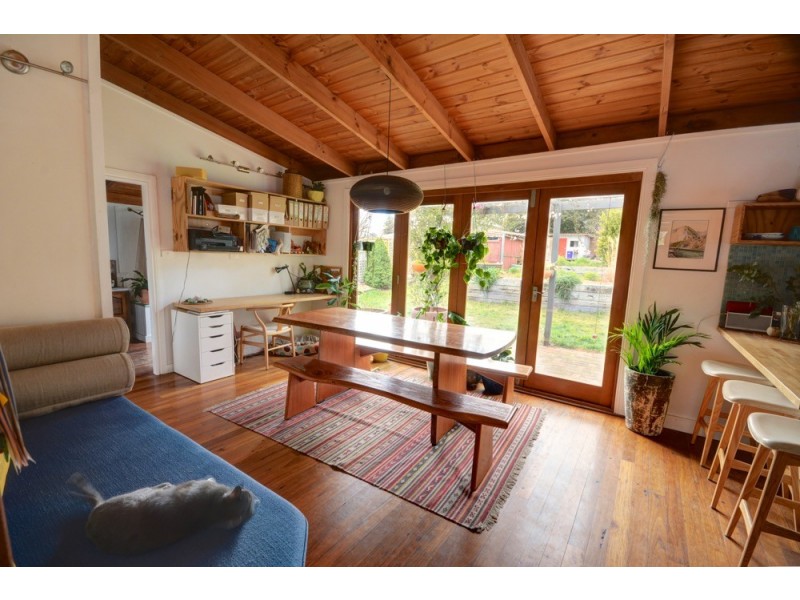 27 Lookout Street, Blackheath NSW 2785