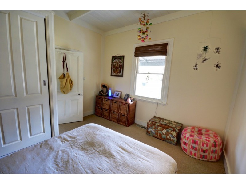 27 Lookout Street, Blackheath NSW 2785