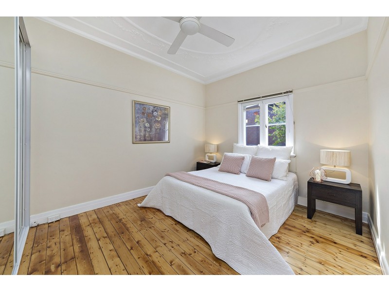 266 Lyons Road, Russell Lea NSW 2046