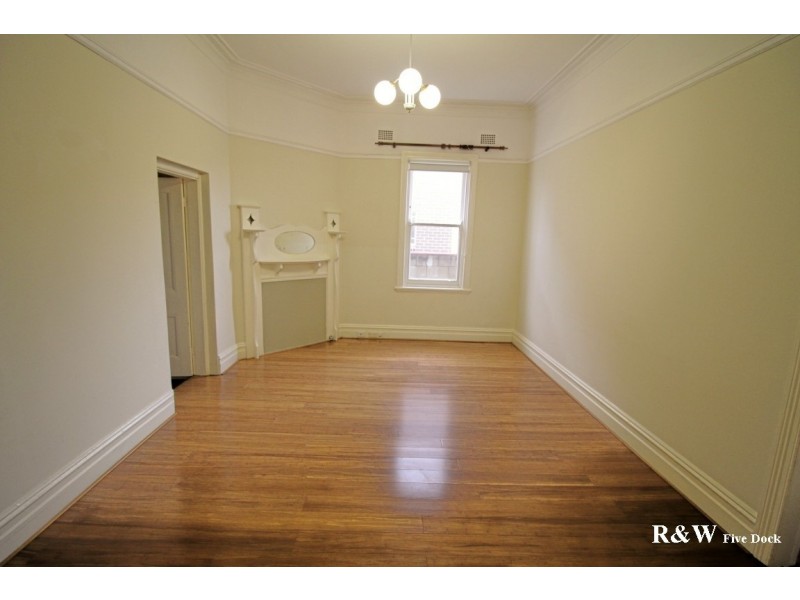 1/8 Zoeller Street, Concord NSW 2137