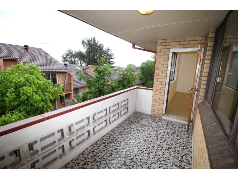 8/76 Kings Road, Five Dock NSW 2046