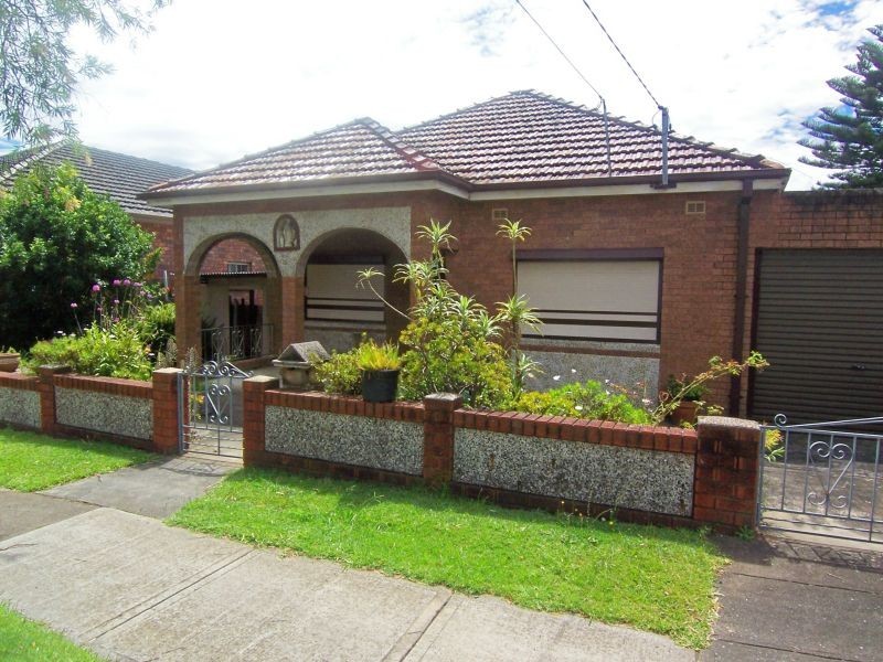 27 Woodlands Road, Ashbury NSW 2193