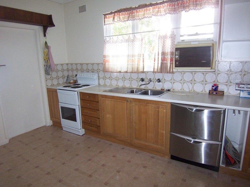 97 Henley Marine Drive, Russell Lea NSW 2046
