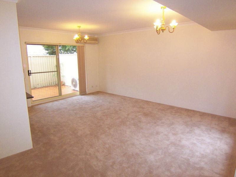 2/182 Hampden Road, Abbotsford NSW 2046