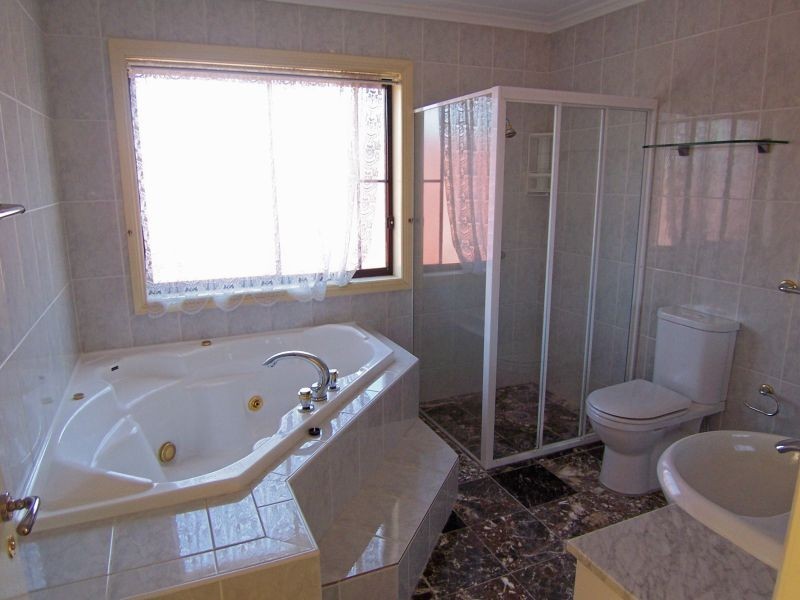 72 Henley Marine Drive, Rodd Point NSW 2046