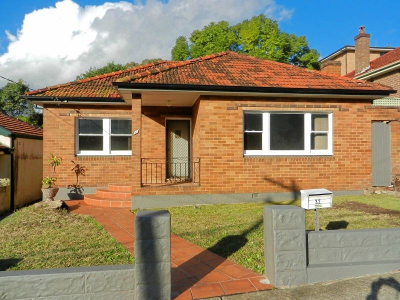32 Sibbick Street, Russell Lea NSW 2046