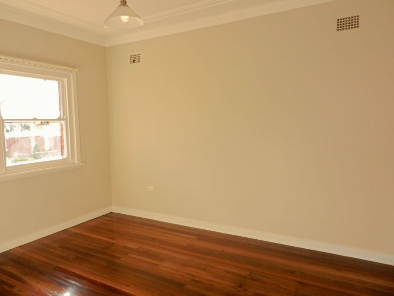 32 Sibbick Street, Russell Lea NSW 2046