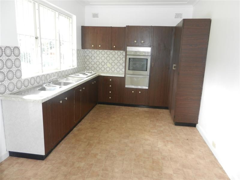 2/119 Croydon Ave, Croydon Park NSW 2133