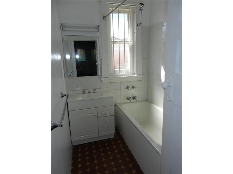 2/119 Croydon Ave, Croydon Park NSW 2133